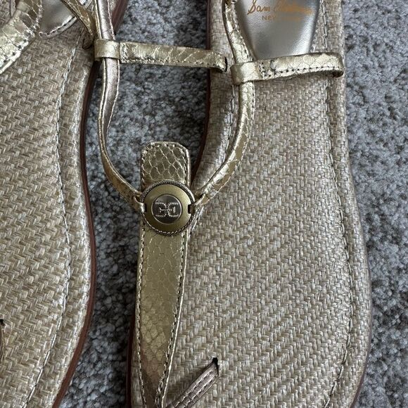 Sam Edelman Gigi Gold Signet Embossed Open Toe Ankle Strap Flats Sandals 9 - Picture 3 of 7